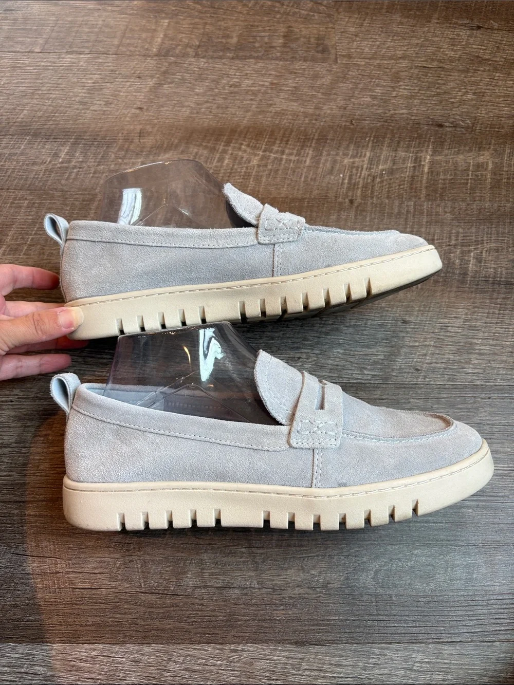 Anne Klein Livvey Suede Loafers Women’s 8.5 Light Gray Slip On
